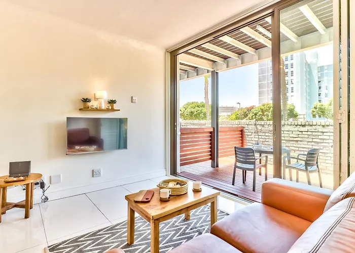 Beachside Apt With Amazing Views And No Loadshedding