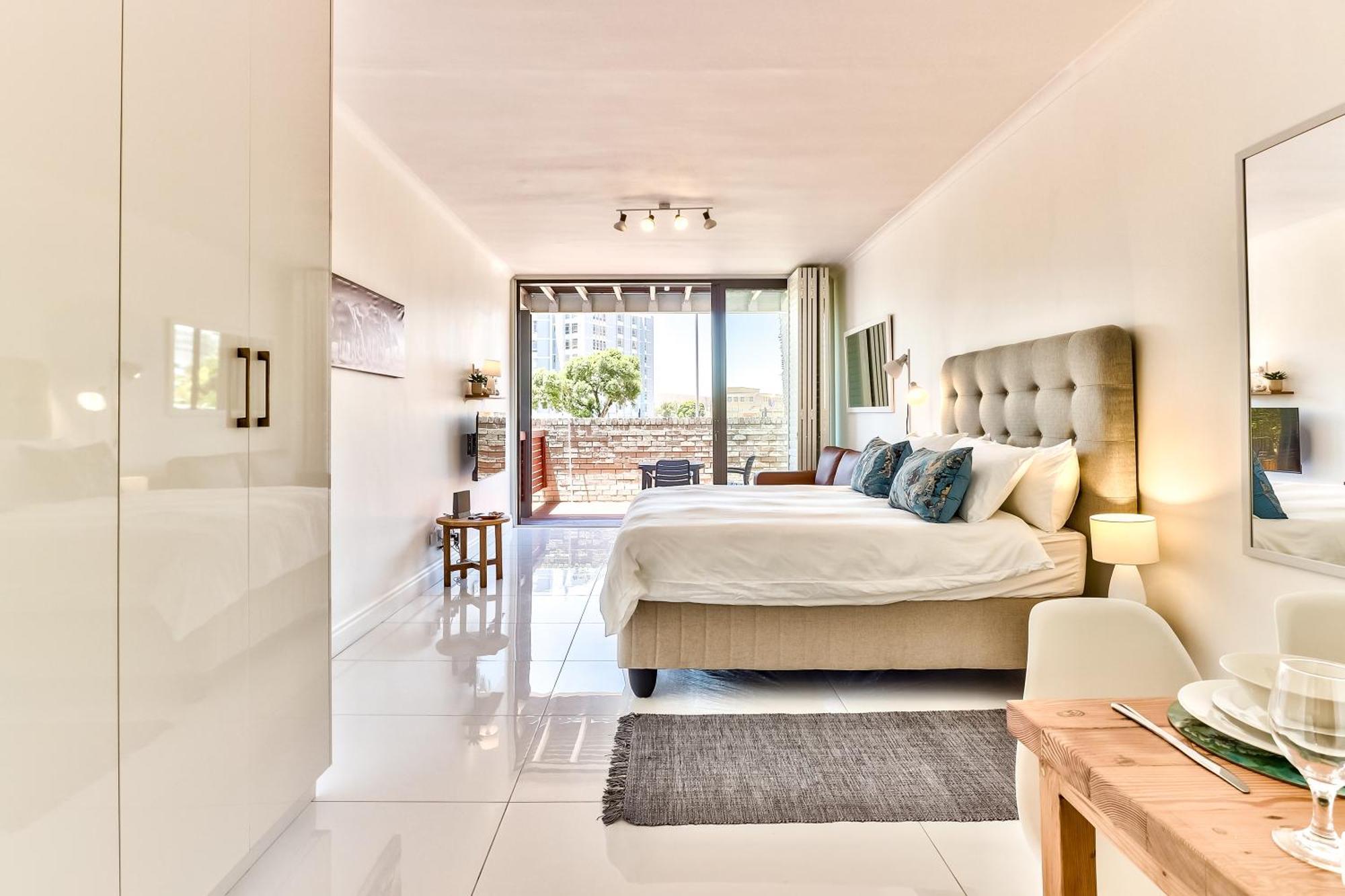 Beachside With Amazing Views And No Loadshedding * Cape Town
